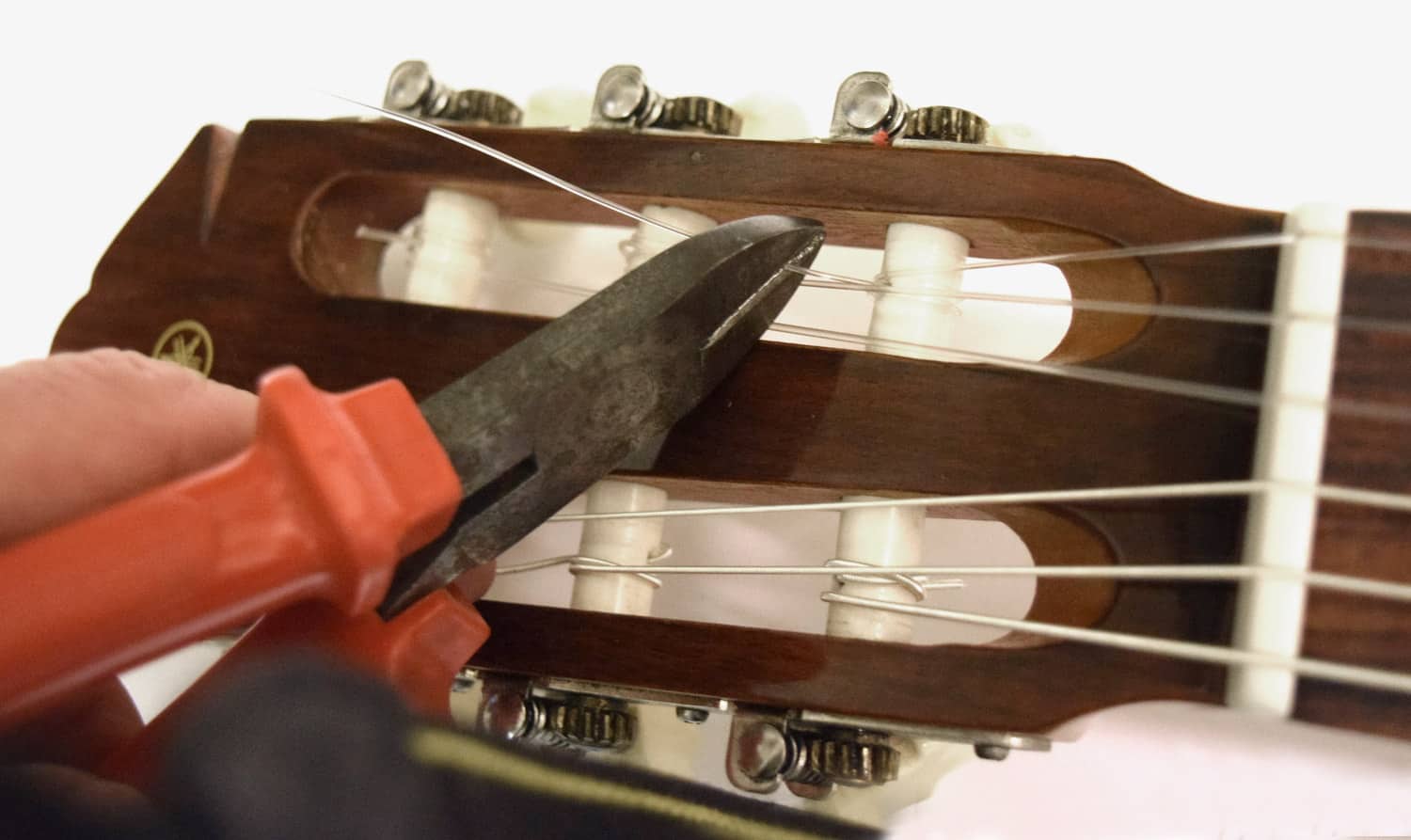 ᐅ Welche NylonGitarrensaiten für Konzertgitarre/klassische Gitarre kaufen?